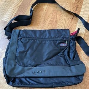 Tumi messenger bag